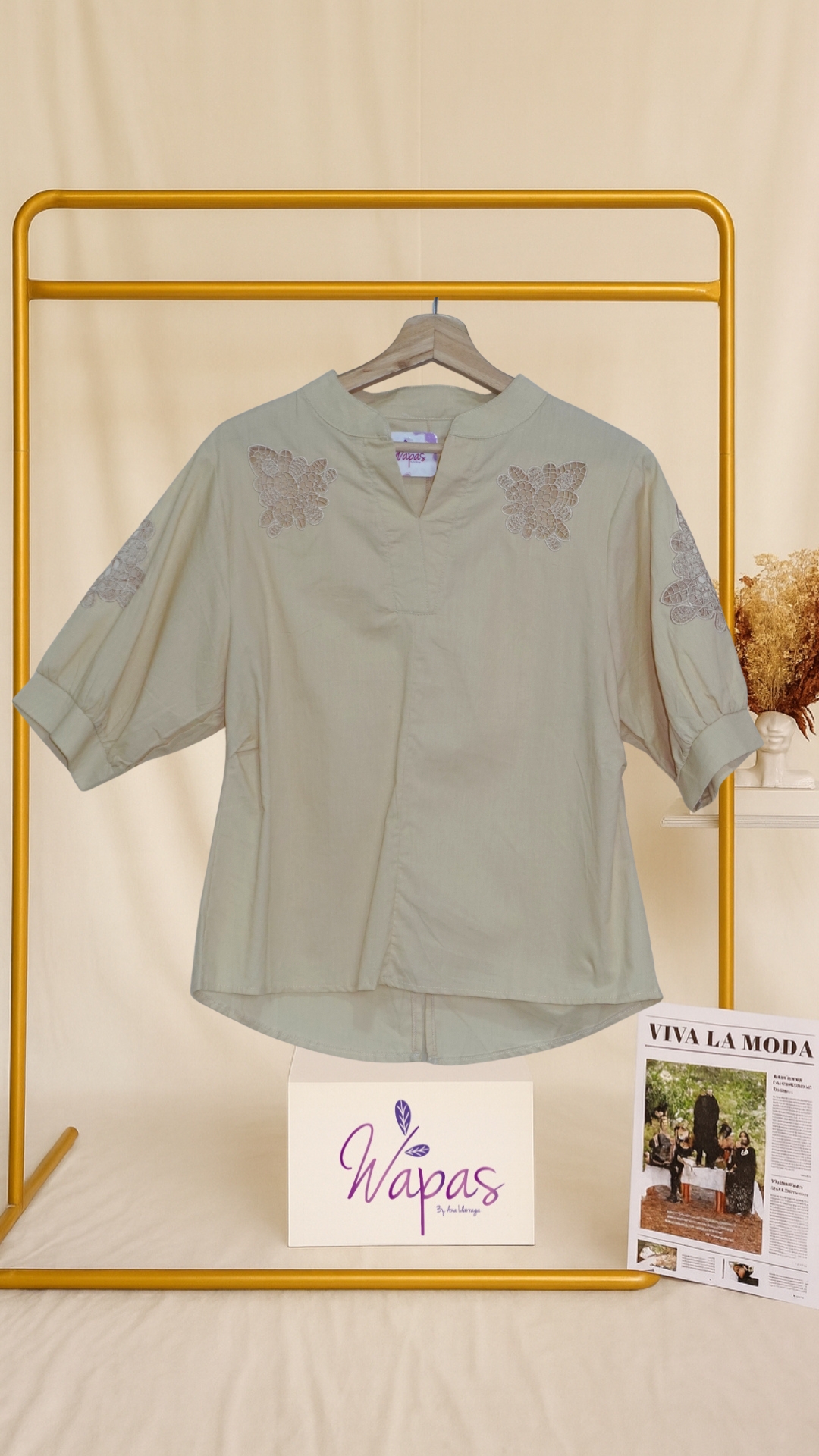 Blusa verde con mariposas
