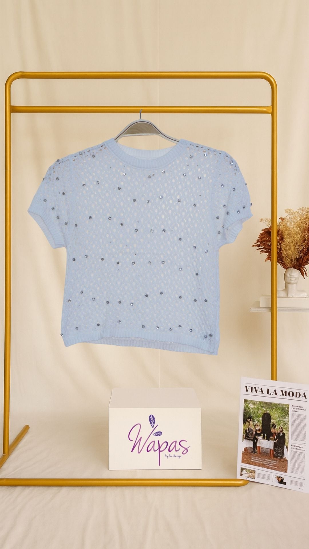 Blusa azul con detalles