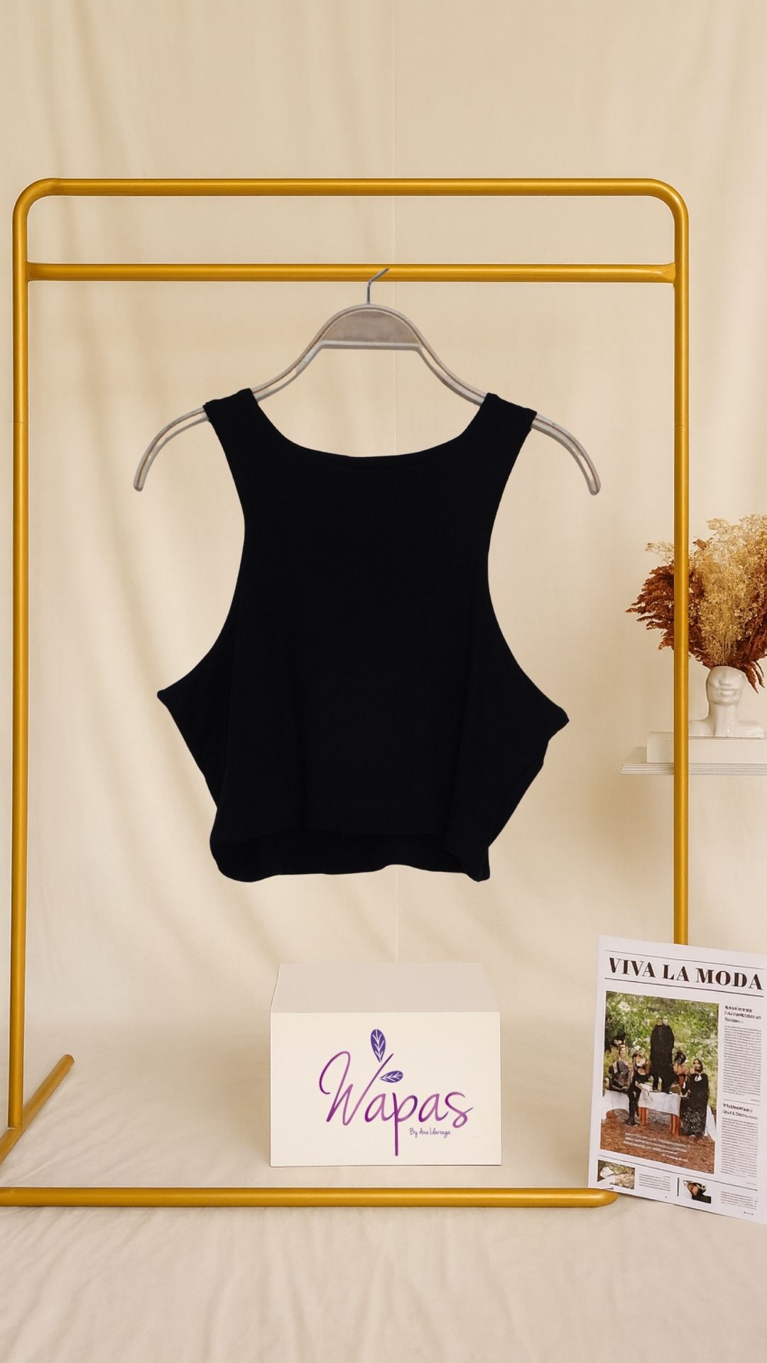 Top negro sin mangas