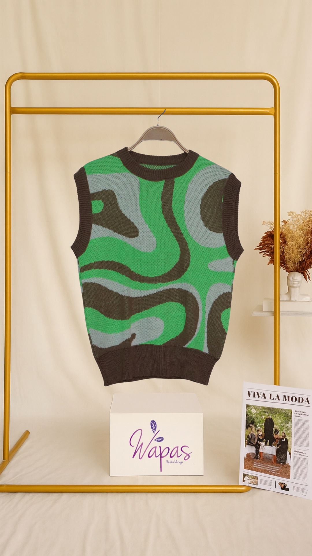 Chaleco tejido verde y cafe