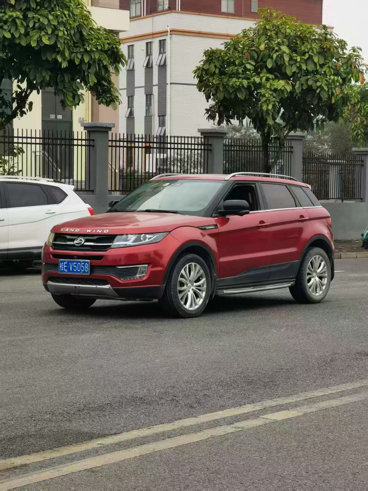 Landwind X7 2.0T SUV