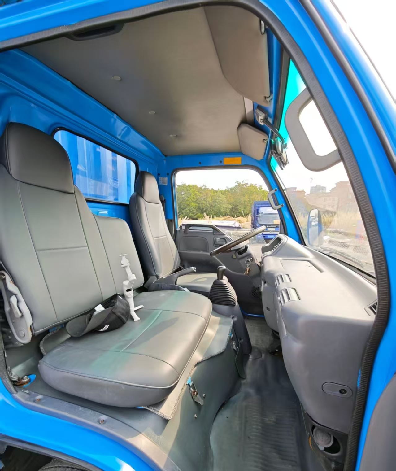 2018 ISUZU 100P Box Truck