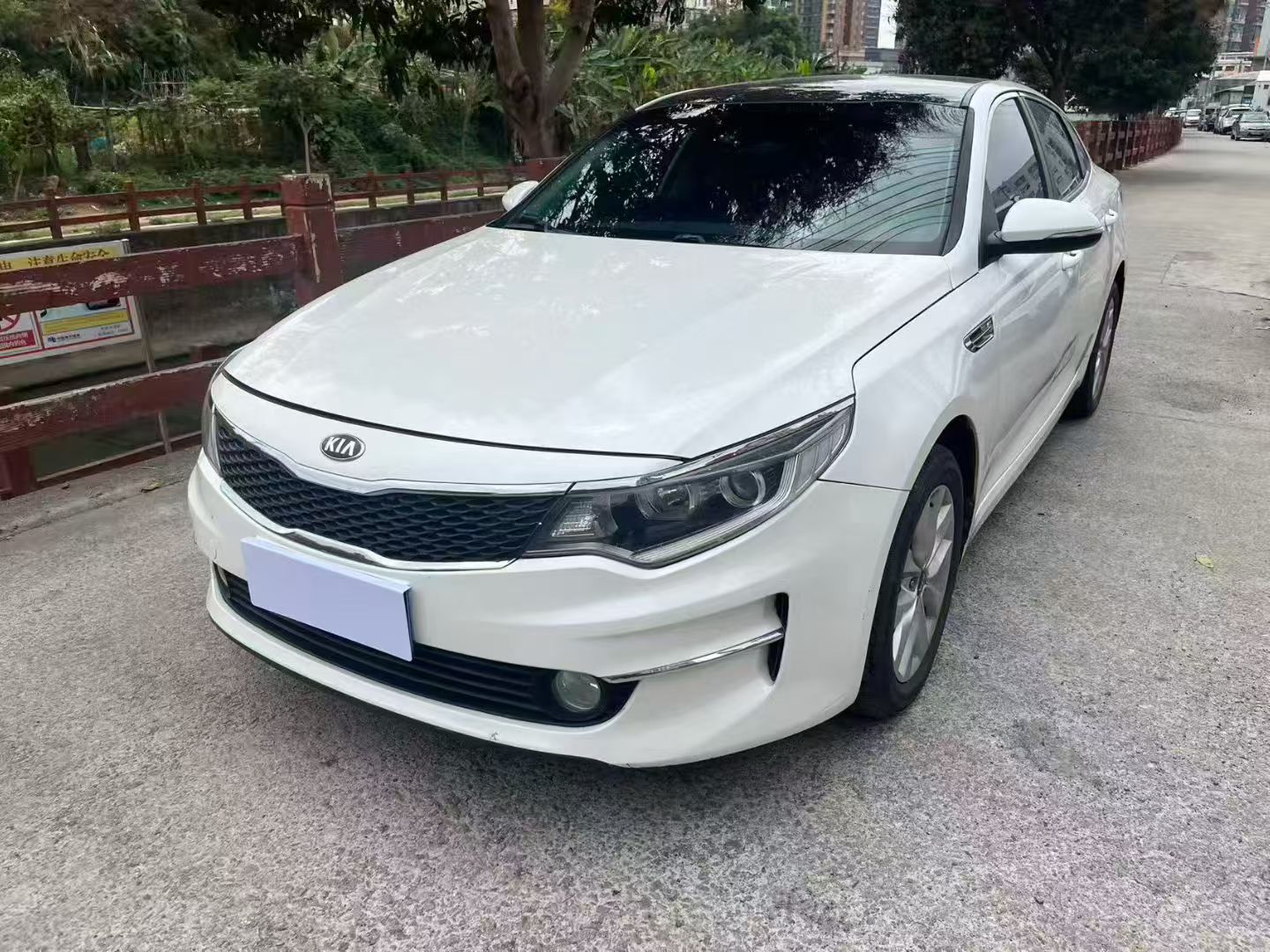 2017 KIA K5 2.0L