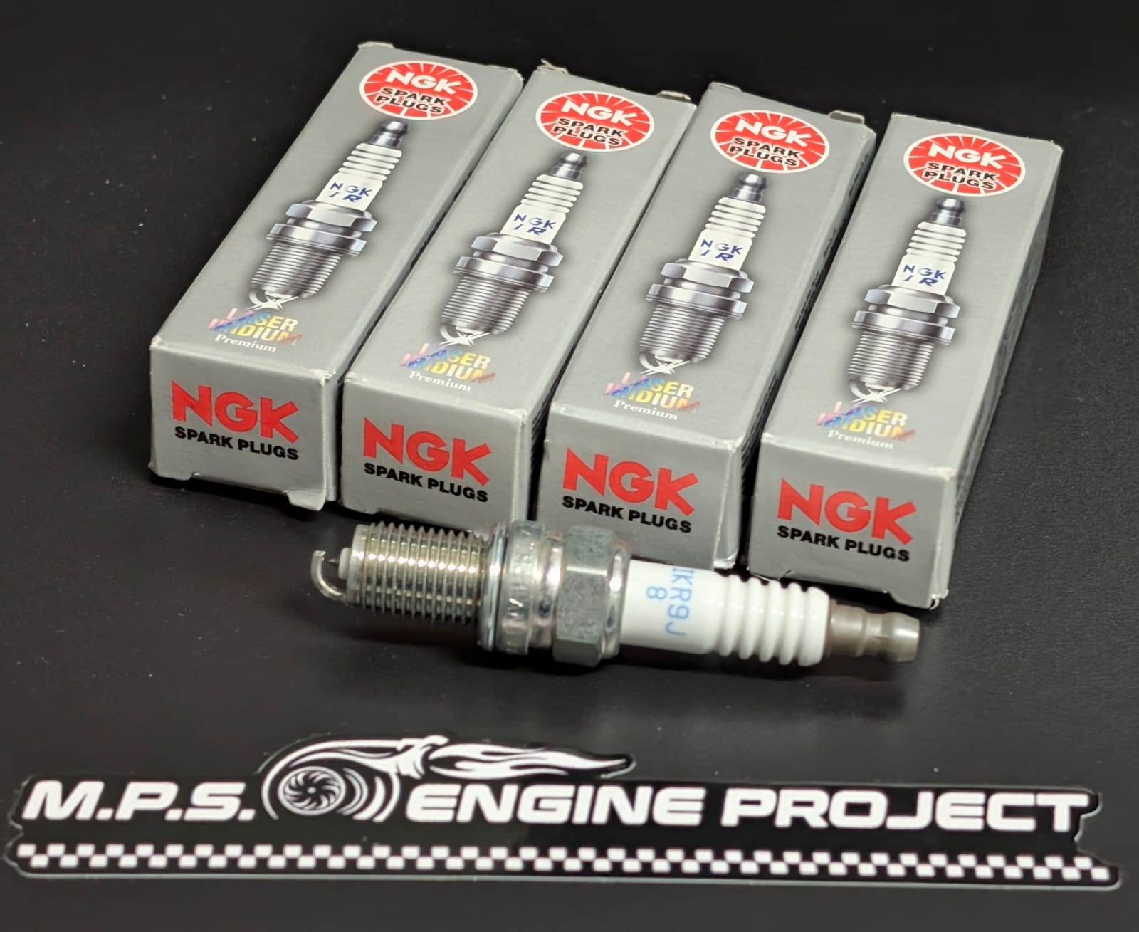 Set 4 Candele NGK Iridium IKR9J8 – Massime Prestazioni per Motori 1.4 T-Jet e MultiAir