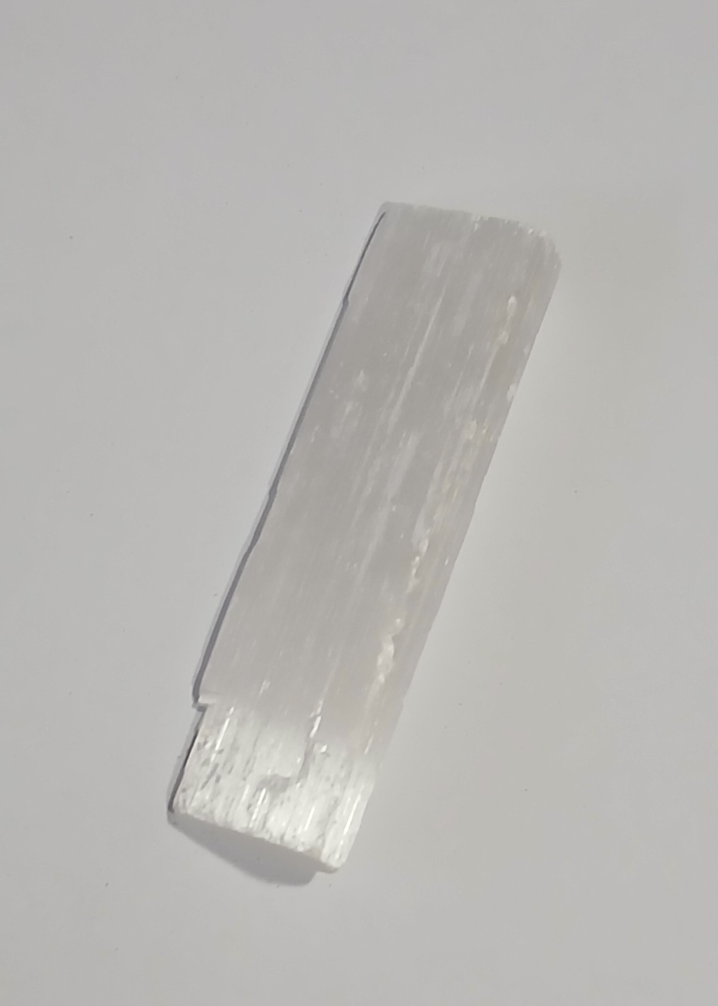 Neapdoroto selenito lazdelė