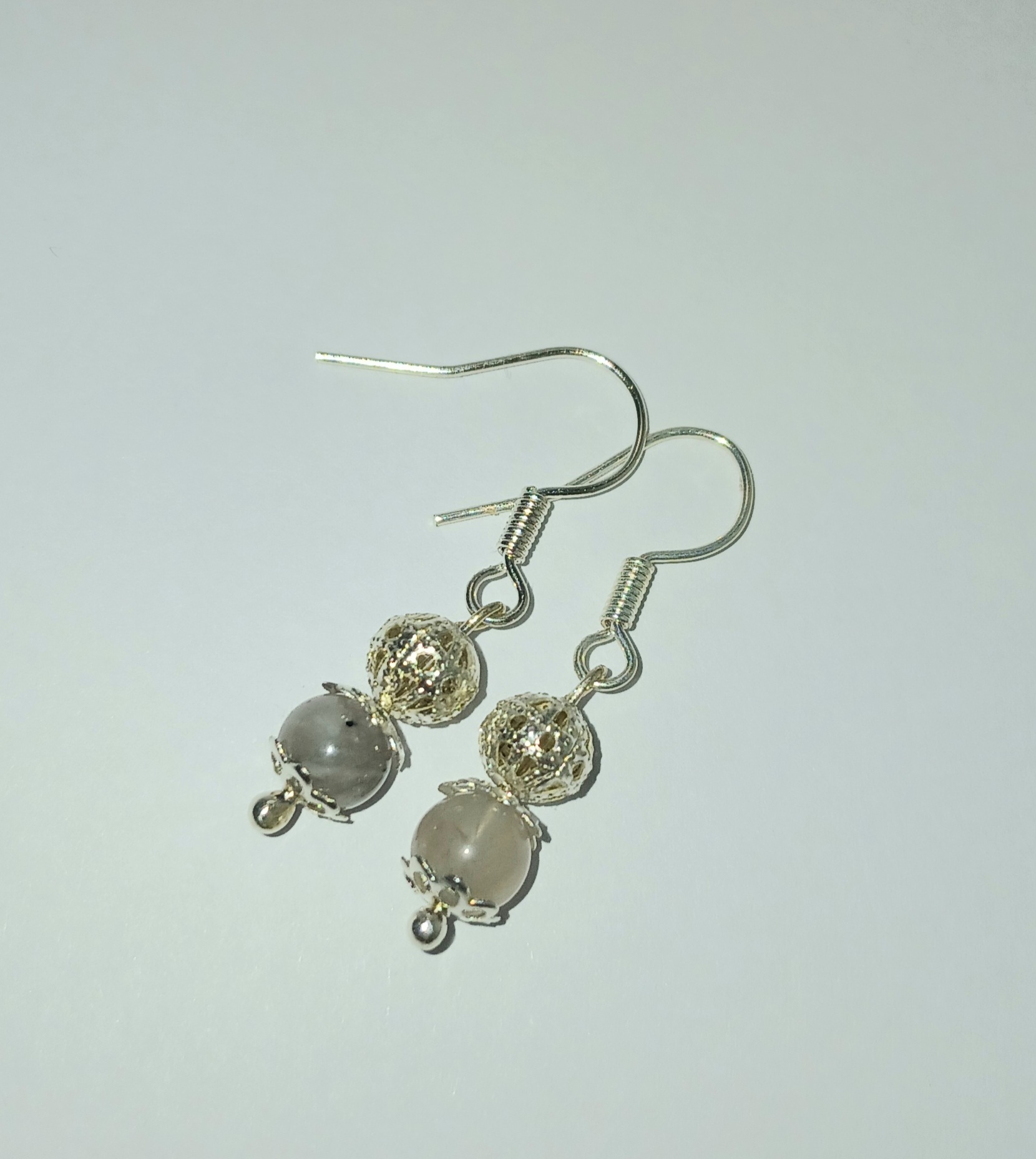 Kalnų krištolo su juoduoju turmalinu auskarai