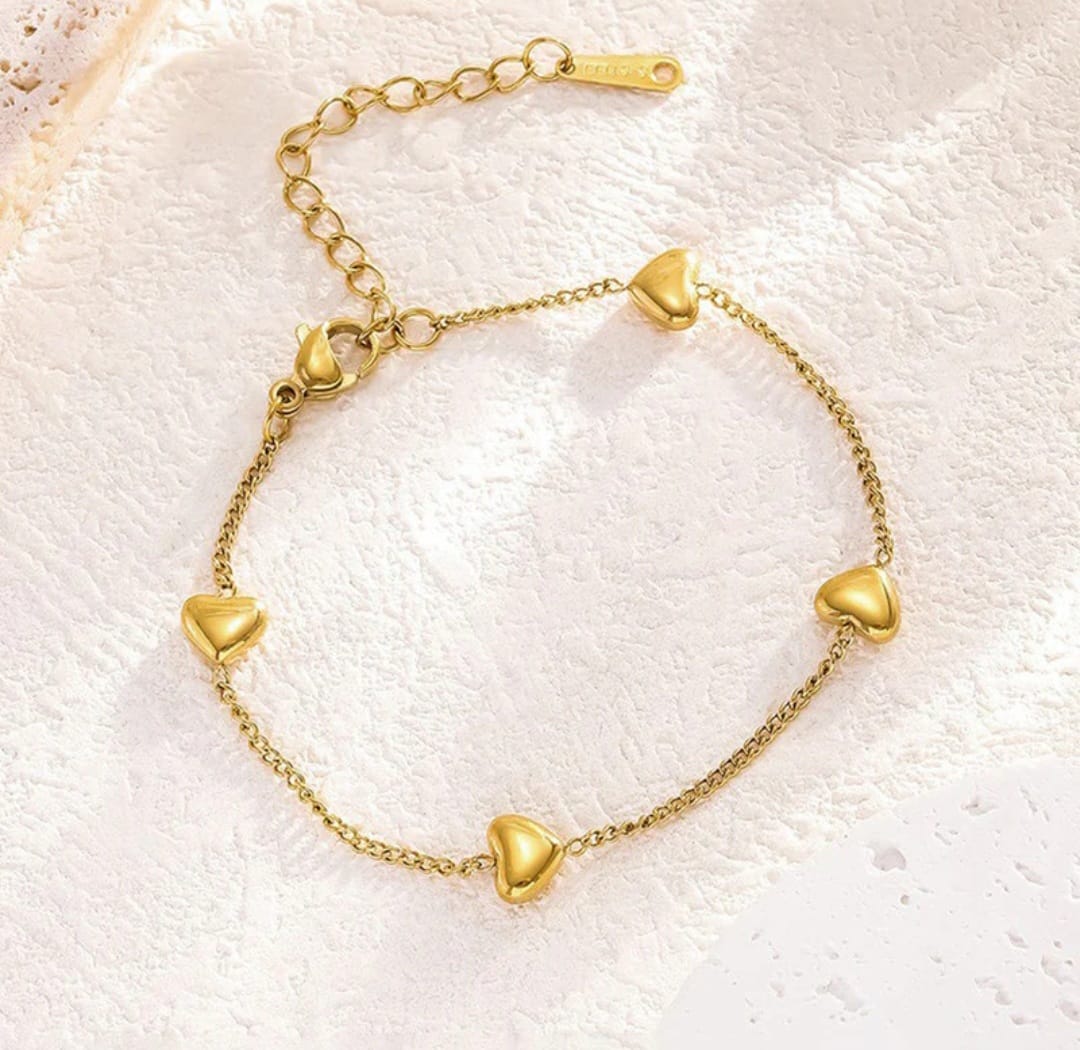 Gold Heart Charm Bracelet