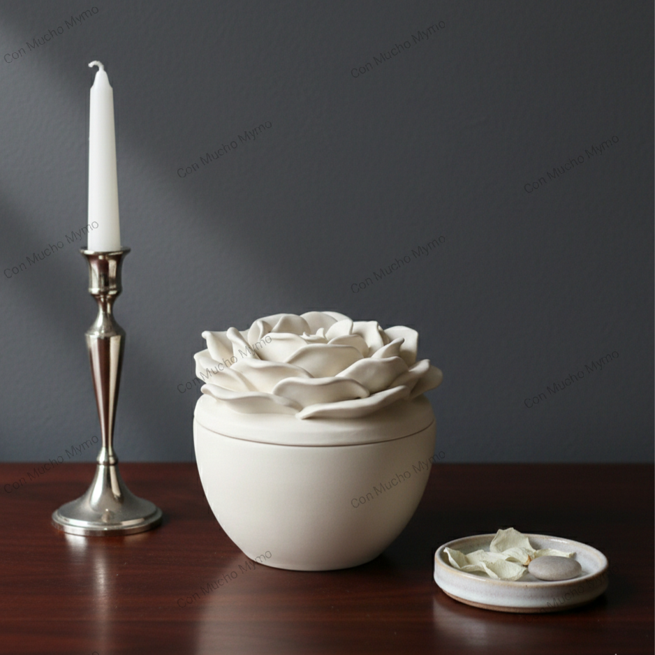 Vela en tarro con tapa de flor peonía