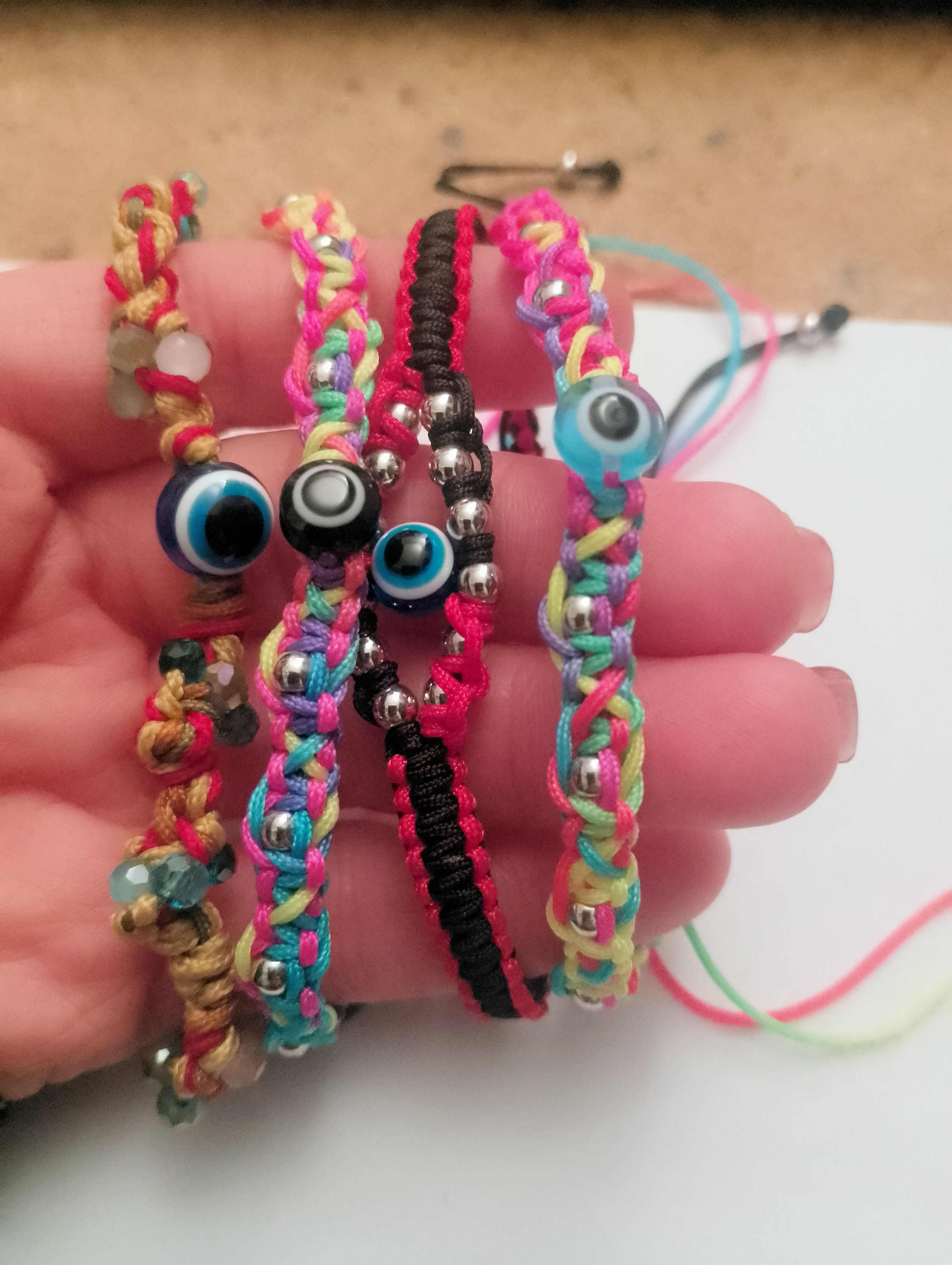 Set pulseras proteccion y colorido