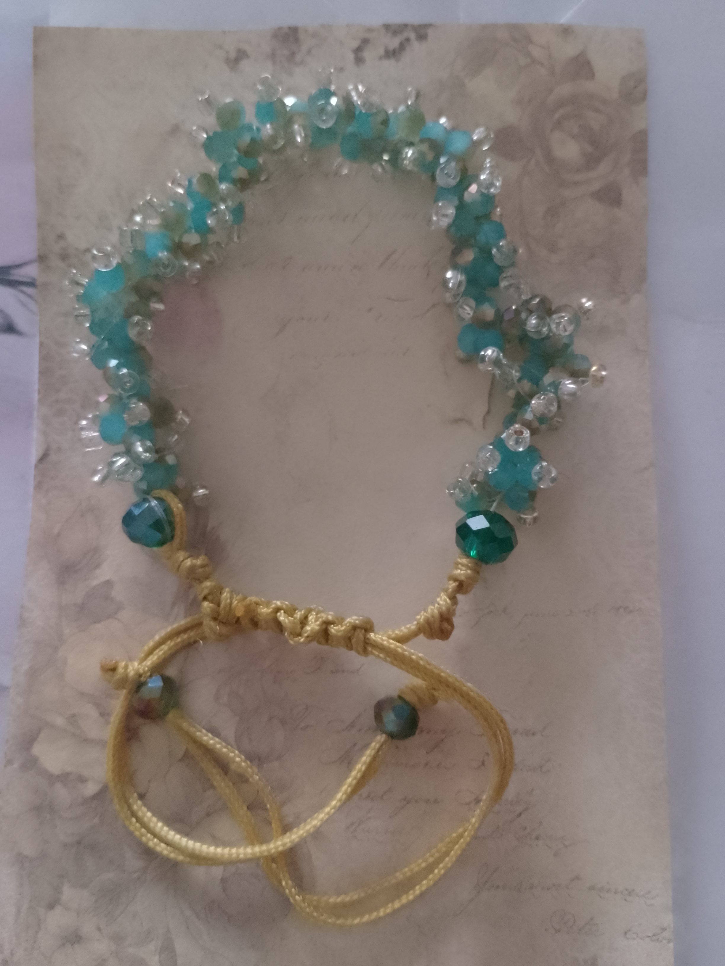 Pulsera de cuentas verdes