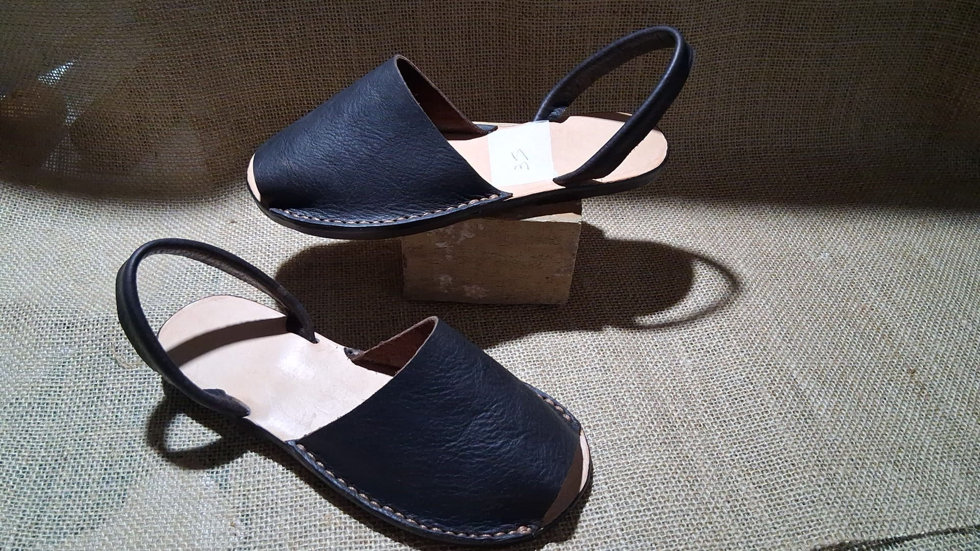 Sandalias  menorquinas amarillas