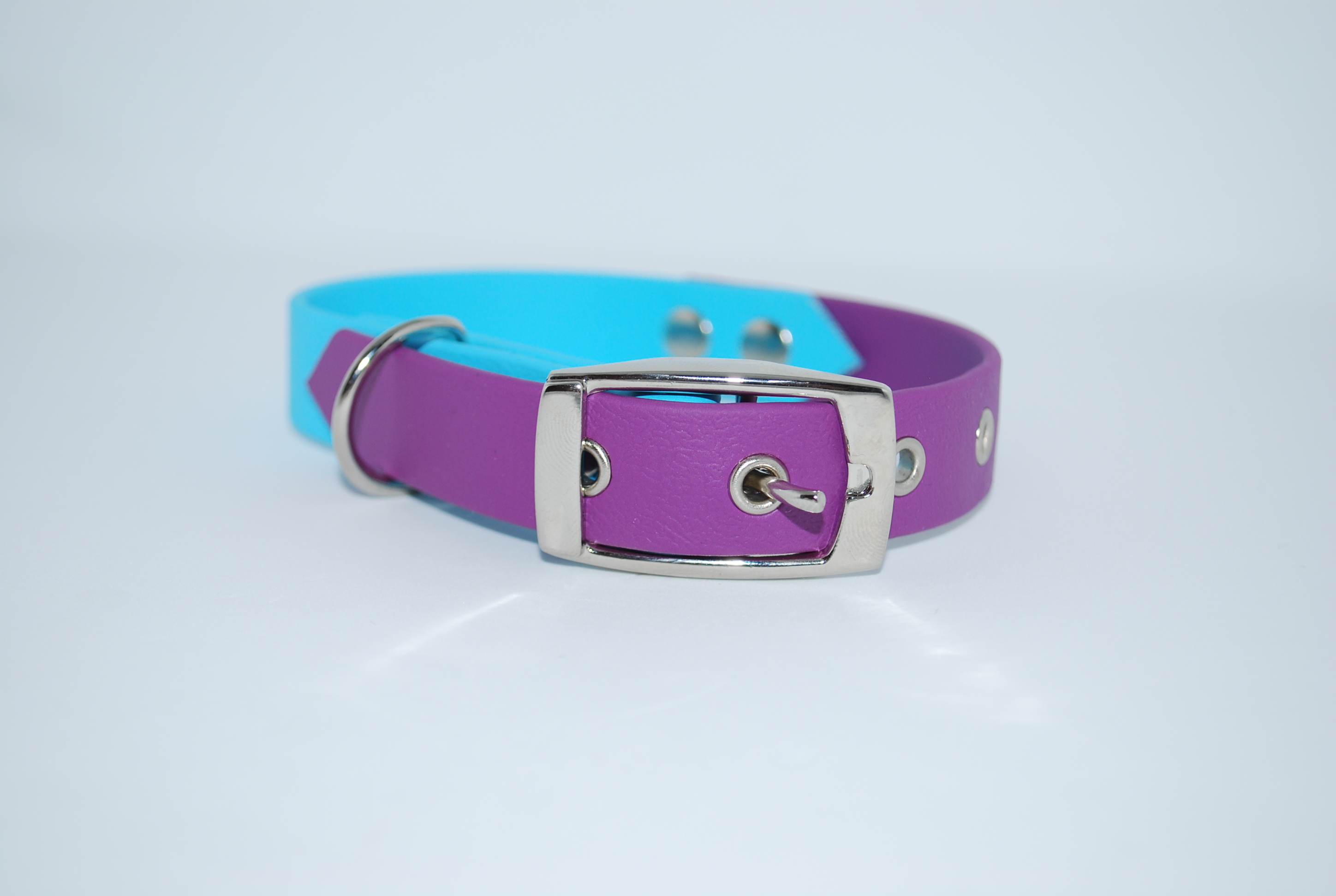 Biotano antkaklis "Skyan Blue-Grape"