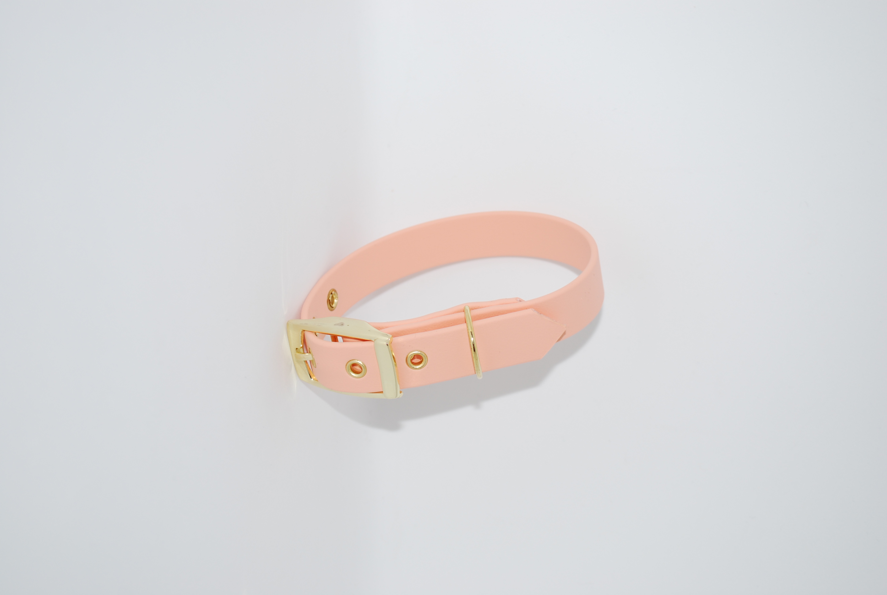 Biotano antkaklis "Pastel Peach"