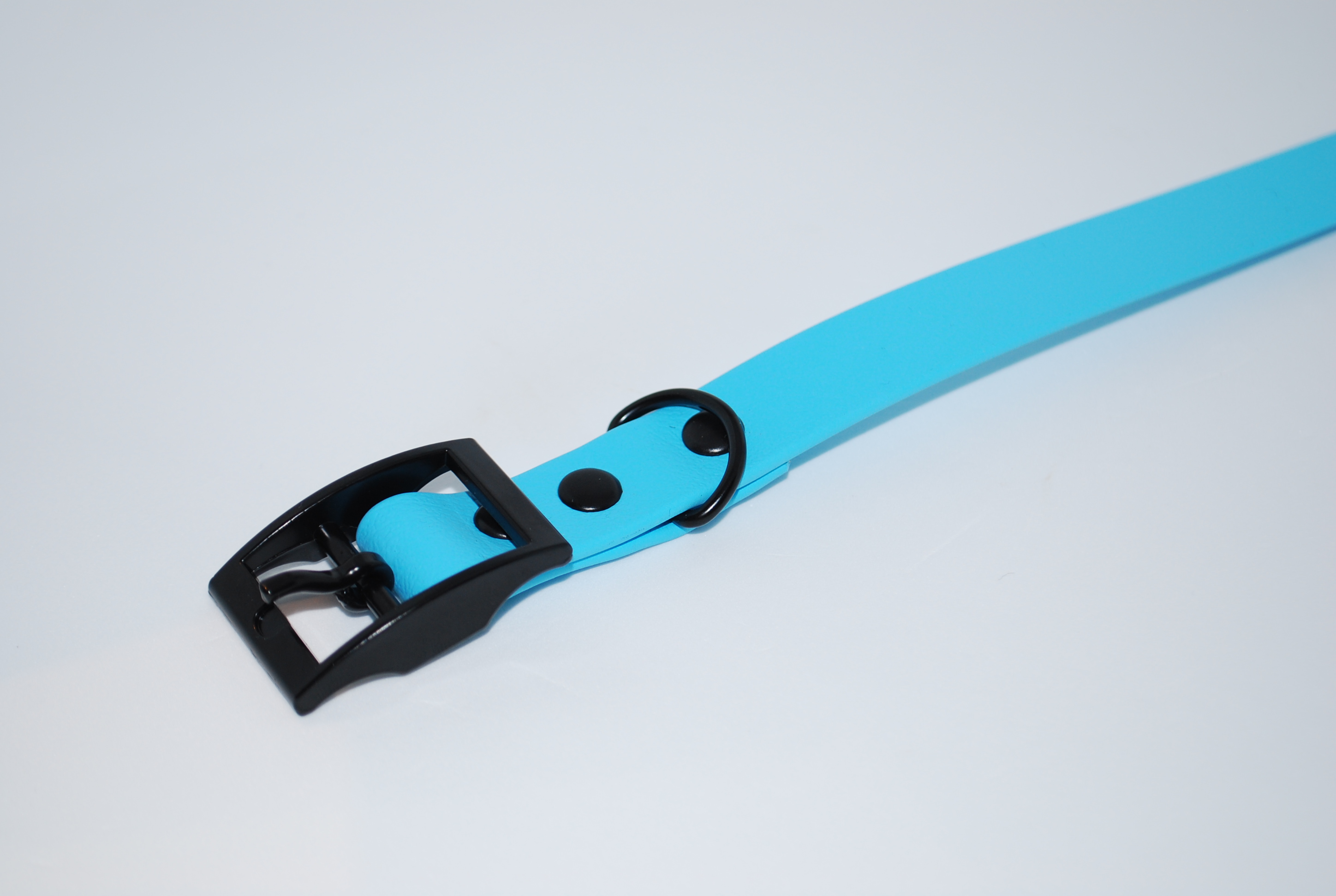 Biotano antkaklis "Skyan Blue"