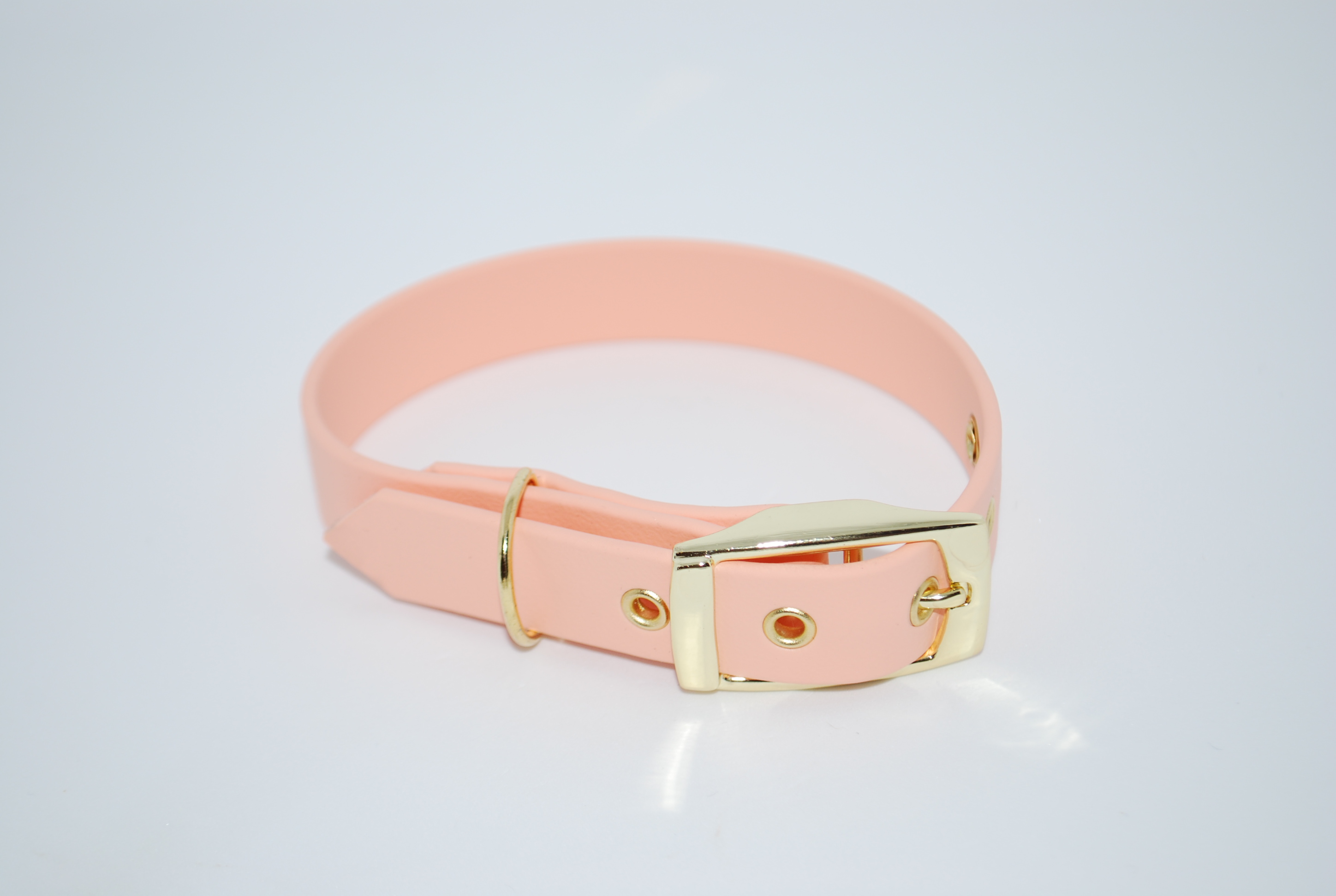 Biotano antkaklis "Pastel Peach"