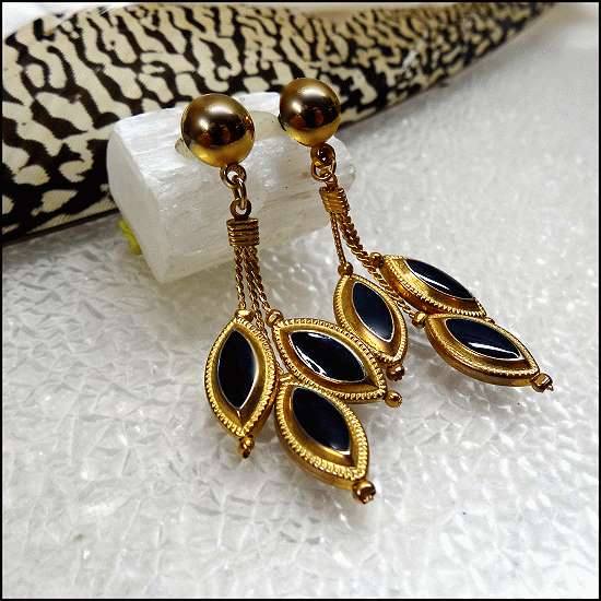1950s Gold Black Diamond Dangle Vintage Pierced Earrings