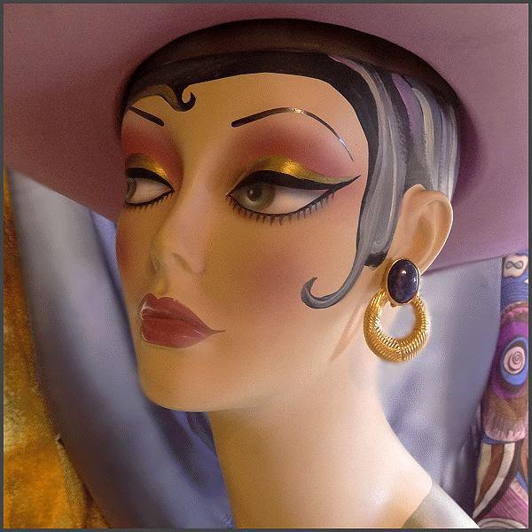 Elegant Lapis Lazuli Gemstone Gold Hoop 1980s Vintage Earrings