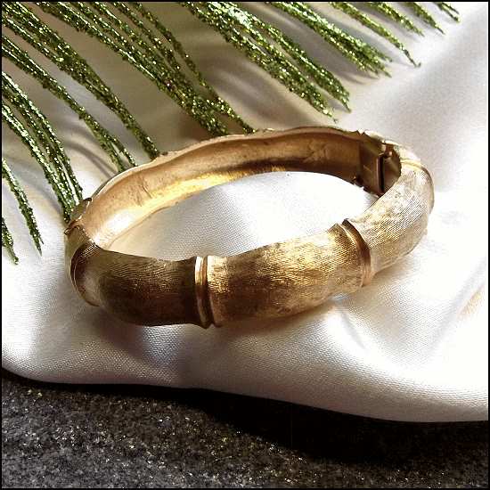 1950s Signed NAPIER Satin Gold Bamboo Bangle Vintage Bracelet