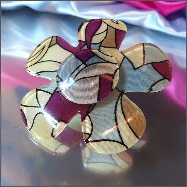 1960s Big Flower Power Lucite Mod Hippie Vintage Brooch