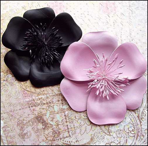 1980s BIG Flower Vintage Brooches Lavender n Purple Leather Pair 