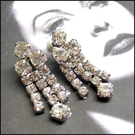 1950s CORO Elegant Clear Crystal Midi Chandelier Vintage Earrings