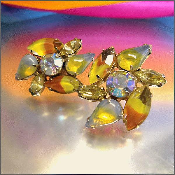 1950s Great Gripoix Opal Yellow Orange Glass Vintage Earrings Schriener
