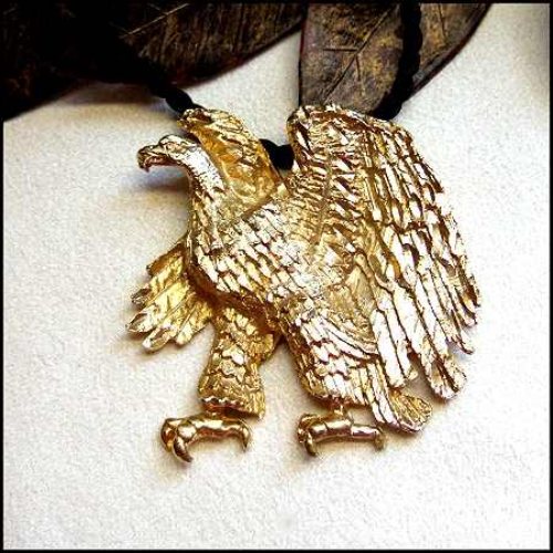 1970s Vintage Big Gold Eagle Necklace Diamond Etched Pendant