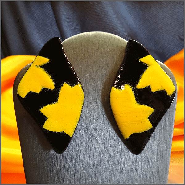 1970s Modernist Solid Copper Enamel Retro Vintage Earrings