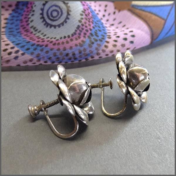 1940s Vintage Sterling Silver Earrings Petite Rose Buds 