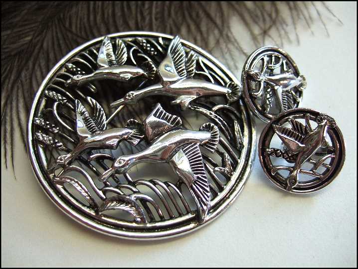 1960s Vintage Silver Goose Pin or Pendant w Earrings Set by Sarah Coventry 