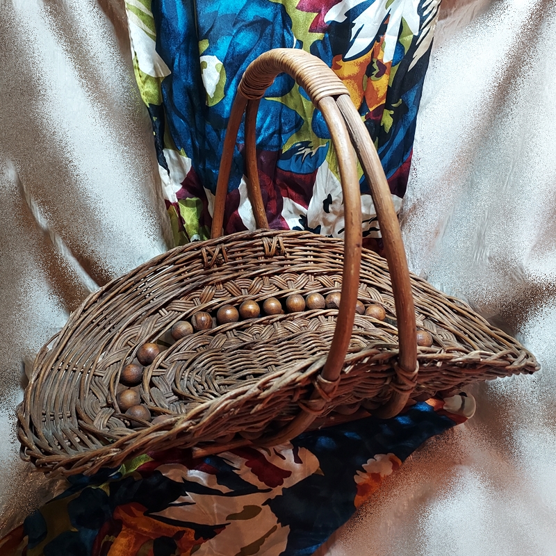 1940s LG Vintage Basket Braided Willow w Carved Beads