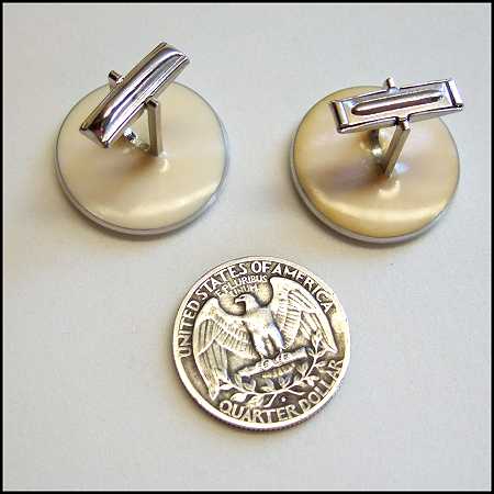 1970s 3D Rainbow Mirror Kaleidoscope Vintage Cufflinks