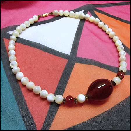 1960s Rare Mother of Pearl Shell Carnelian Glass Vintage Necklace