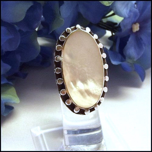 1970s Vintage Big Mother of Pearl Ring 925 Sterling Silver 