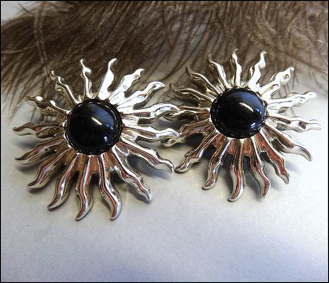 1970s Big Silver Sun Retro Vintage Pierced Earrings