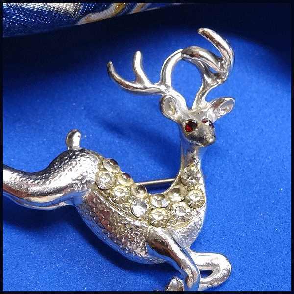 1960s Vintage Christmas Pin Silver Deer w Rhinestones