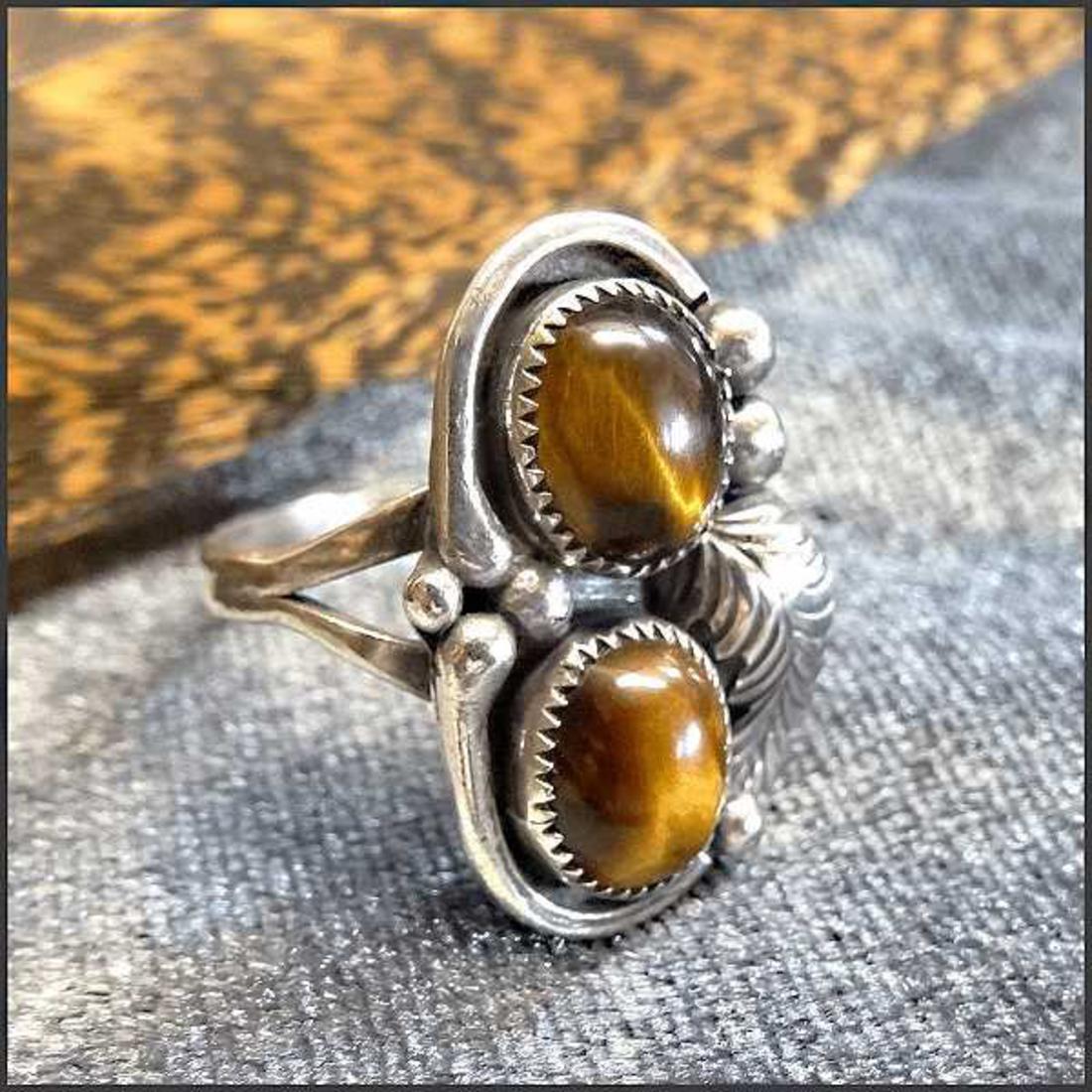 1970s Vintage Native American Ring Sterling Silver w Tigers Eye Sz 11