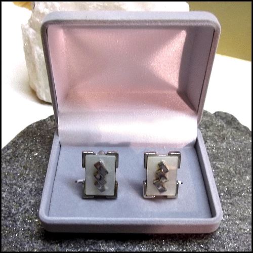 1950s Mother of Pearl Vintage Cufflinks