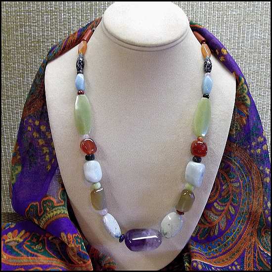 1970s Big Agate Gemstone Necklace Amethyst Carnelian Amber