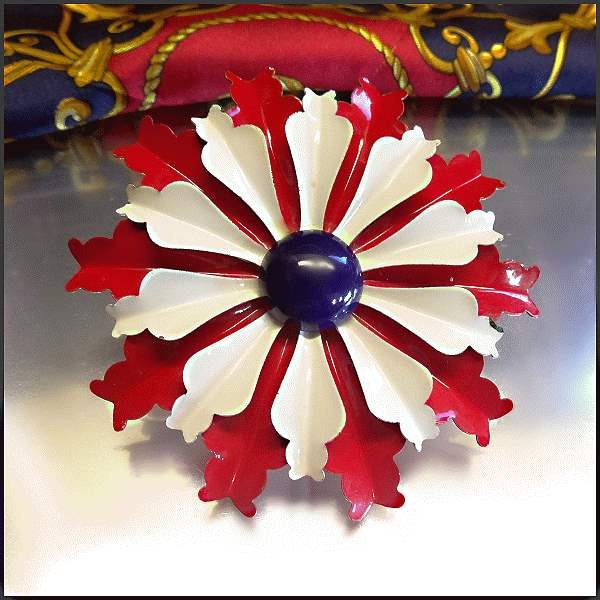 1960s American Big Patriotic Flower Vintage Copper Brooch