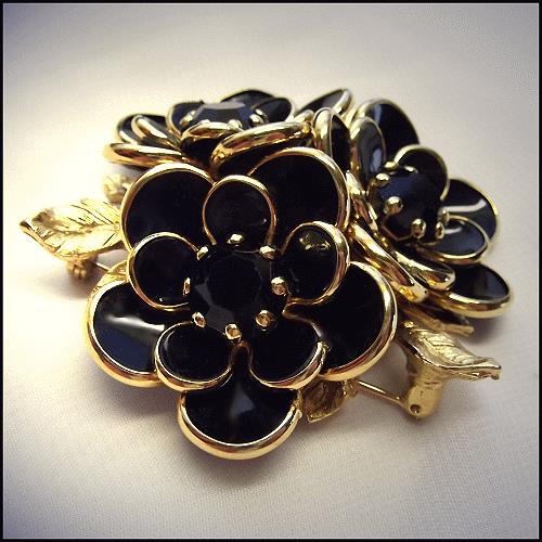 1950s Rare Big Gold n Black Glass Vintage Flower Brooch