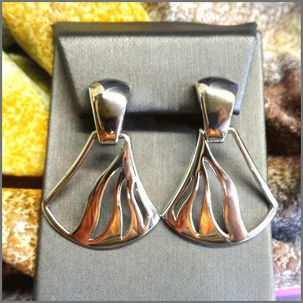 1950s Designer Signed Monet Retro Modern Vintage Clip Earrings