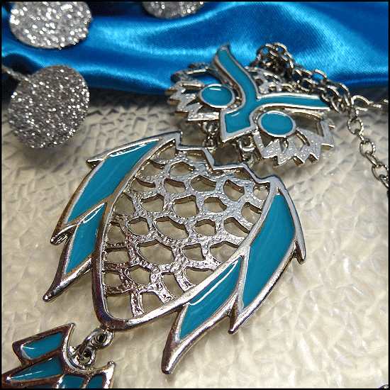 1960s Authentic Vintage Owl Necklace BIG Silver Turquoise Bird 