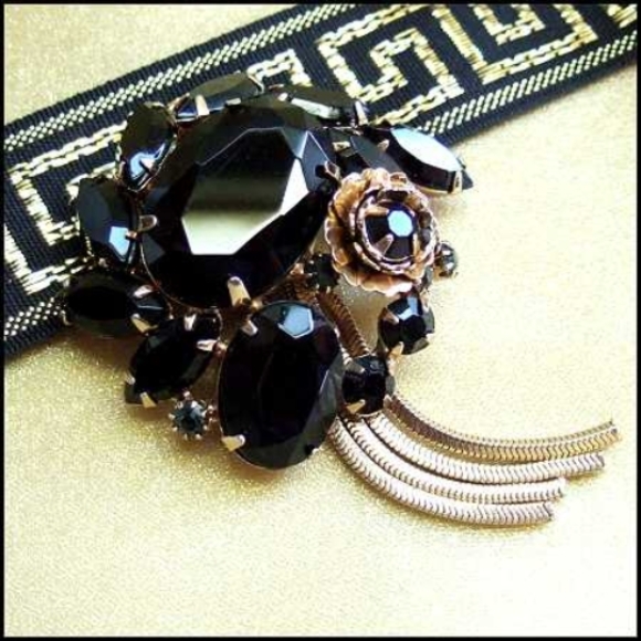 1950s Vintage Rare Black Glass Brooch Schreiner Flower w Gold Tassel