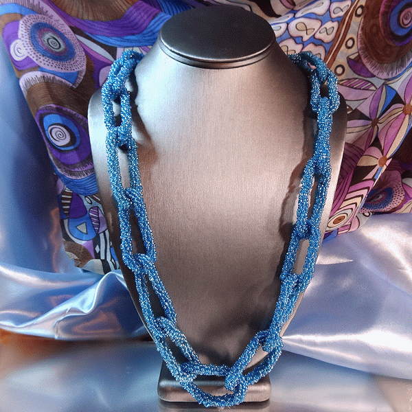 1980s Elegant Ocean Blue Glass Bead Loop Long Vintage Necklace