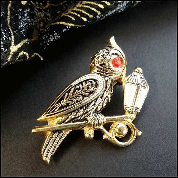 1960s Vintage Bird Pin 24kt Gold GP Spanish Damascene Parrot 