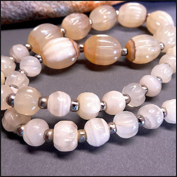1970s Rare Carved Opalescent Chalcedony Vintage Necklace