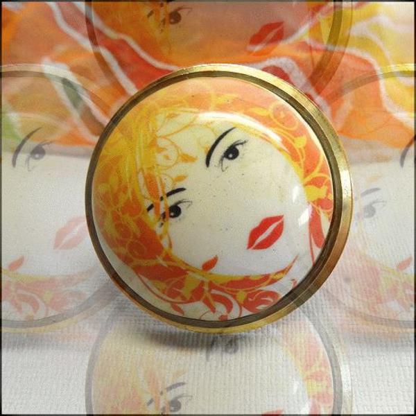 1960s Vintage Ladies Ring BIG MOD Retro Lady Face 