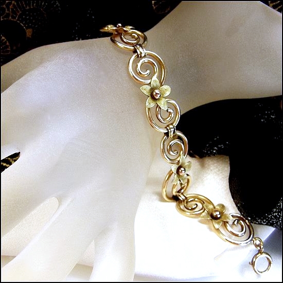 1950s 14 kt GF Signed Krementz Vintage Gold Scroll Bracelet