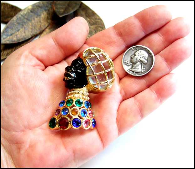 1950s Apex Signed Rare Lady Face Vintage Brooch